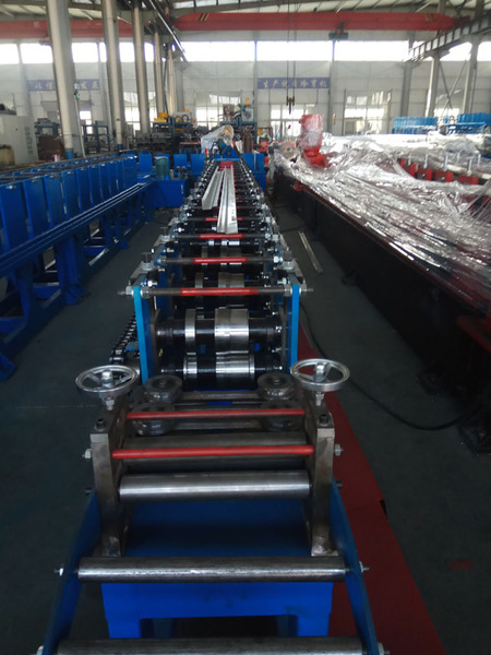 整体厨房不锈钢型材生产线