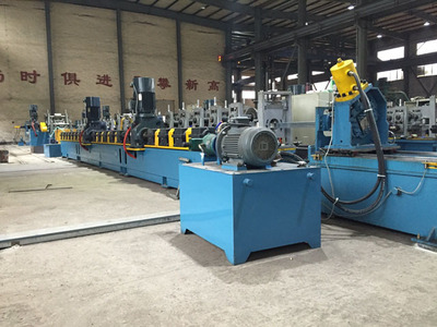 光伏支架滚冲成型机