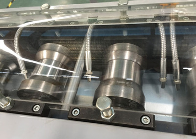 电梯型材成型机